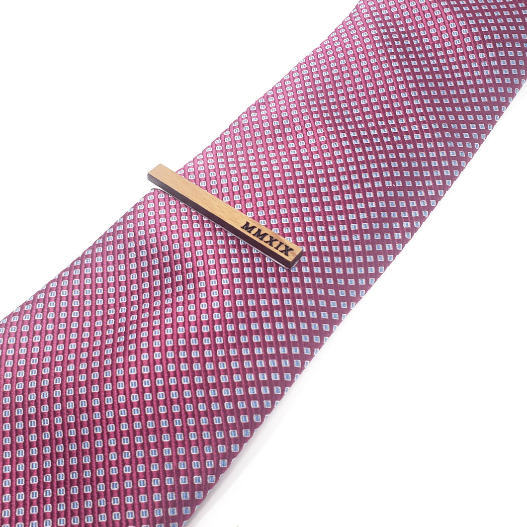 MMXX Tie Bar