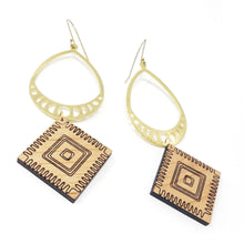 Load image into Gallery viewer, Tour Earrings